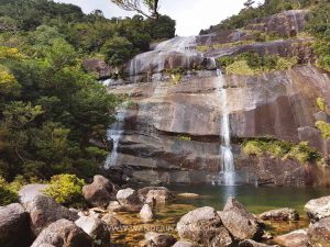 How to visit Yakushima without a guide Day 4 – Janokuchi Waterfall and Onaida Onsen