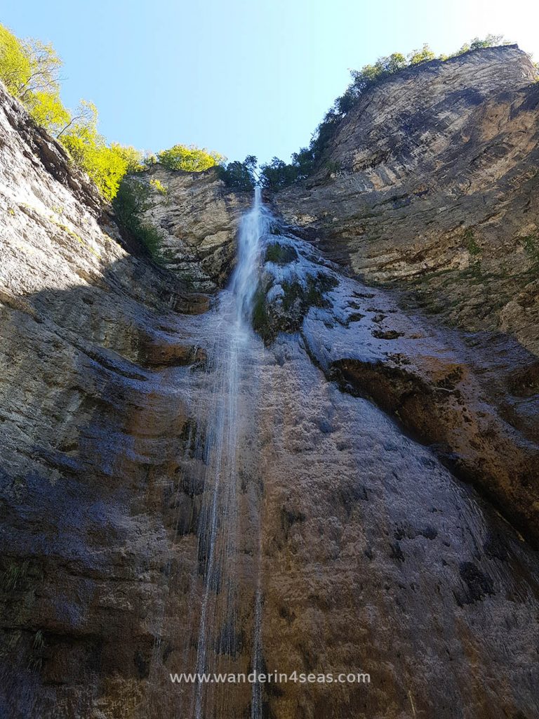 The waterfall along VF Burrone Giovanelli